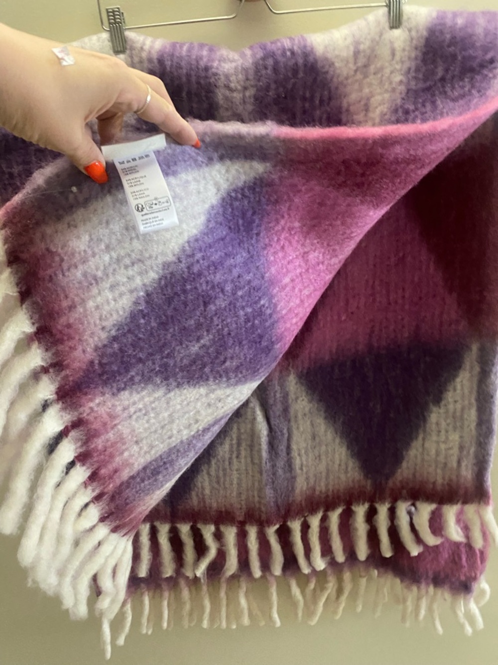 Anthropologie Cozy Cocoon Fringed Throw Blanket - Picture 6 of 6